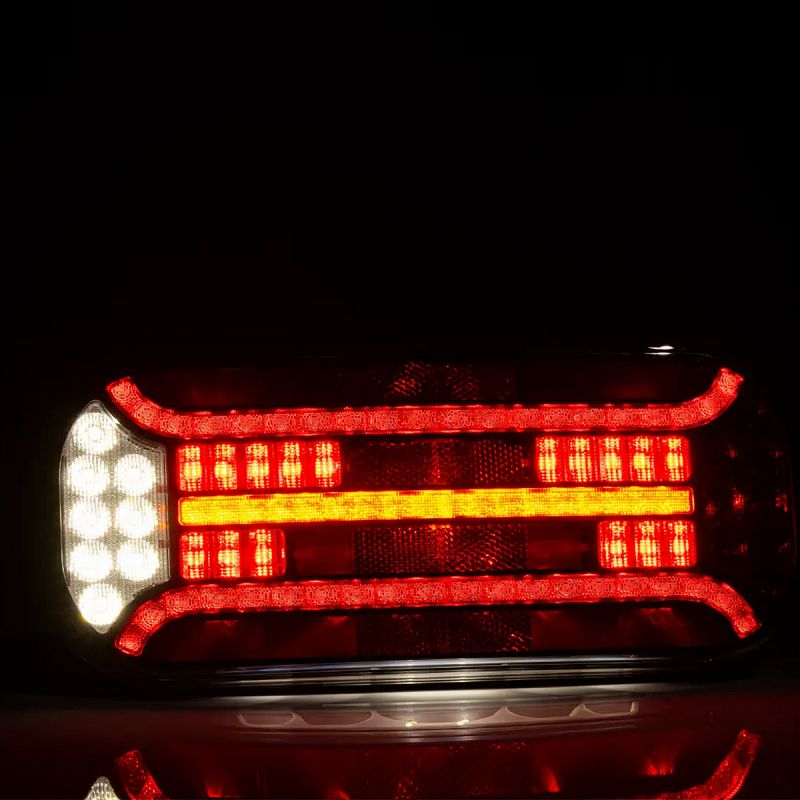 LED svjetlo stražnje kamionsko FT-600 lijevo 12/24 V - dinamički indikator